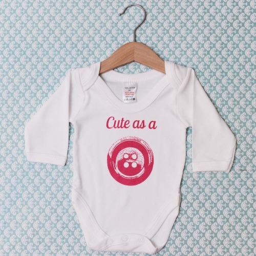 cute-button-baby-grow-pink-2